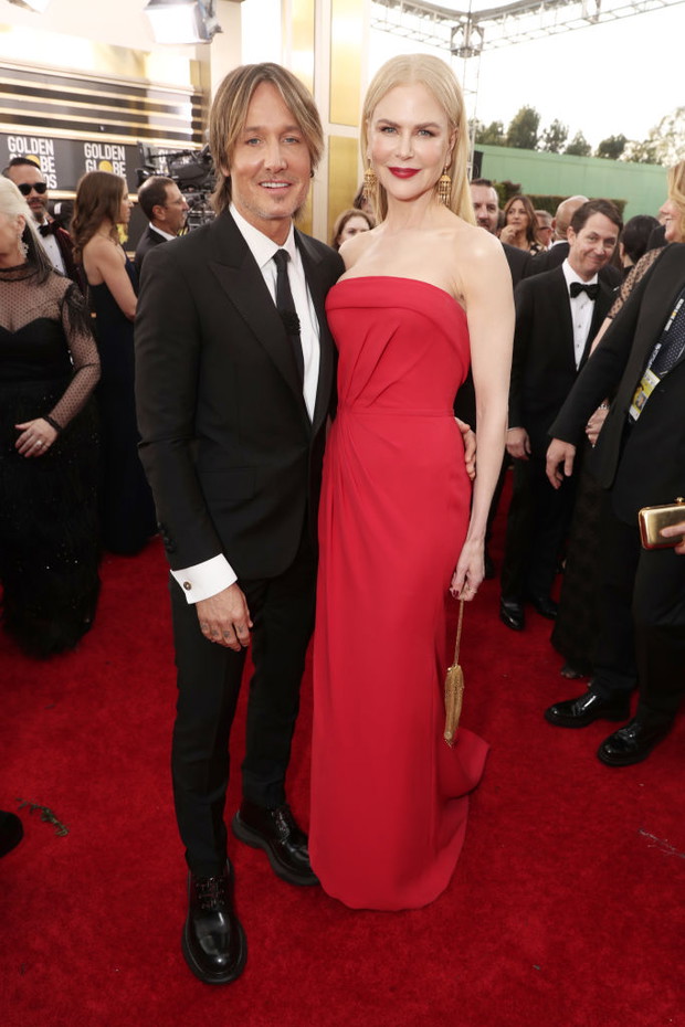 Złote Globy 2020: Keith Urban i Nicole Kidman (w sukni Versace)