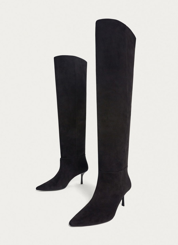 Czarne buty zimowe z szeroką cholewką