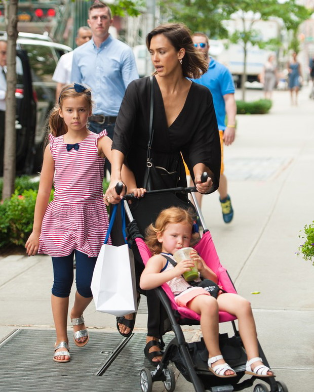 Honor Marie, Haven Garner i Jessica Alba, 2015 rok
