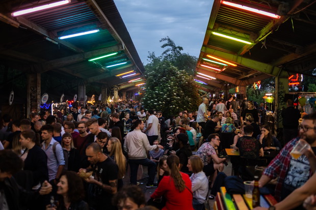 Nocny Market powraca na dworzec Warszawa Główna!