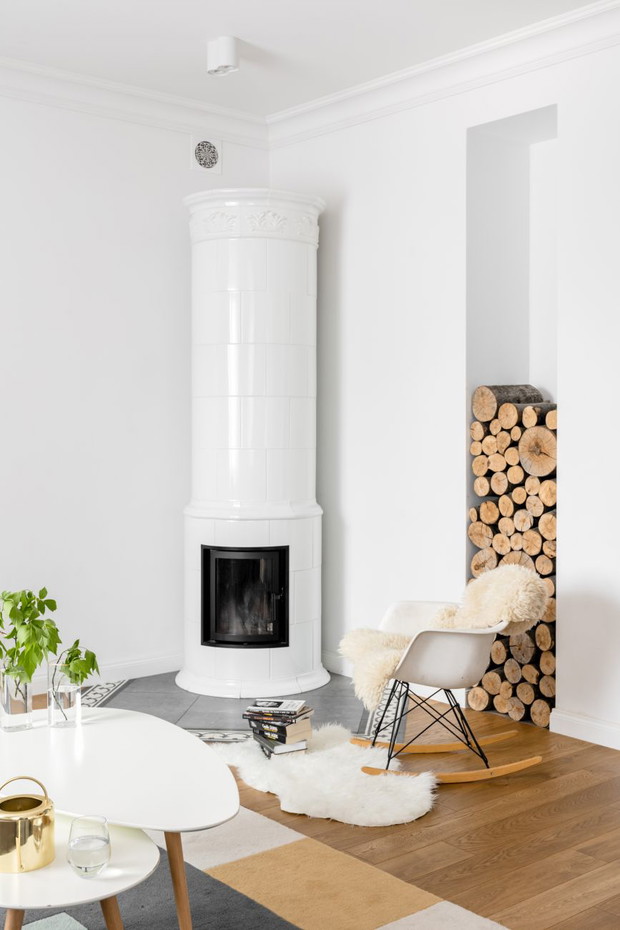 Mieszkanie z klimatycznym piecem kaflowym, projekt: FUGA Architektura Wnętrz