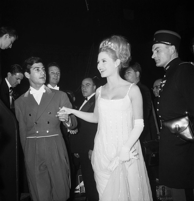 Brigitte Bardot – historia, kariera i styl ikony francuskiego kina