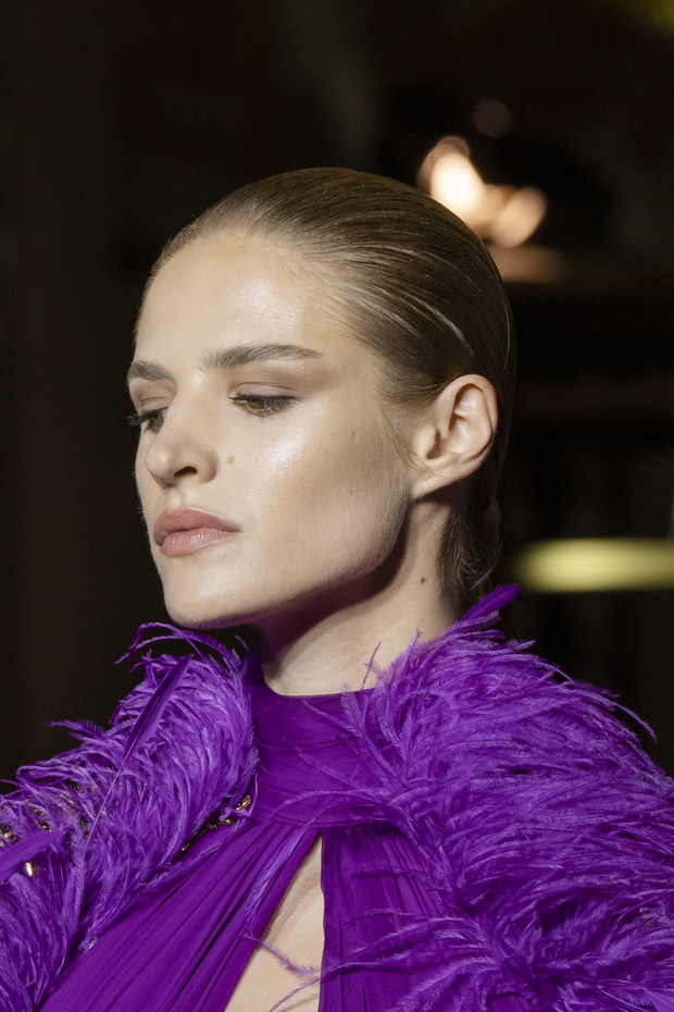 Fryzury na ślub cywilny - Zuhair Murad
