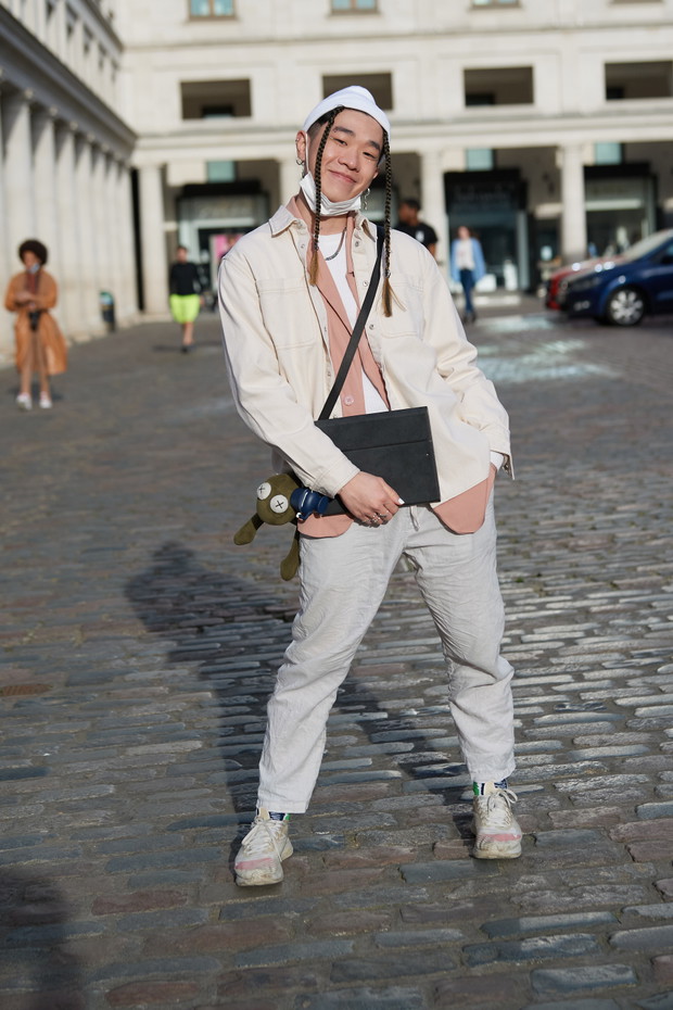 London Fashion Week jesień-zima 2021/2022: stylizacje