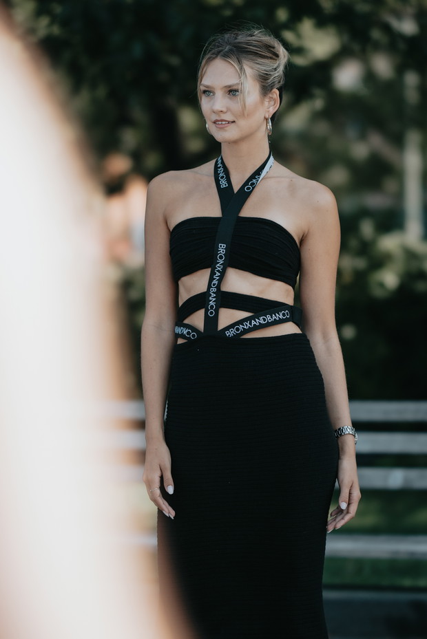 Najbardziej inspirujące stylizacje NYFW wiosna-lato 2023 street fashion