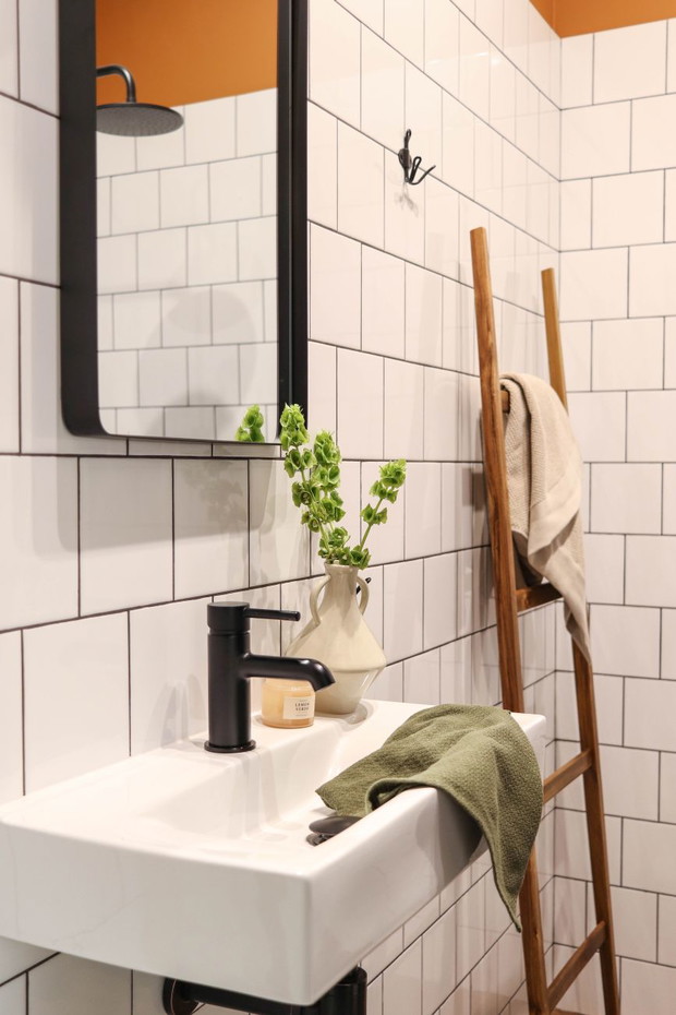 Dom pod Kampinosem, projekt: FRAMUGA Studio, stylizacja: Marta Sójka