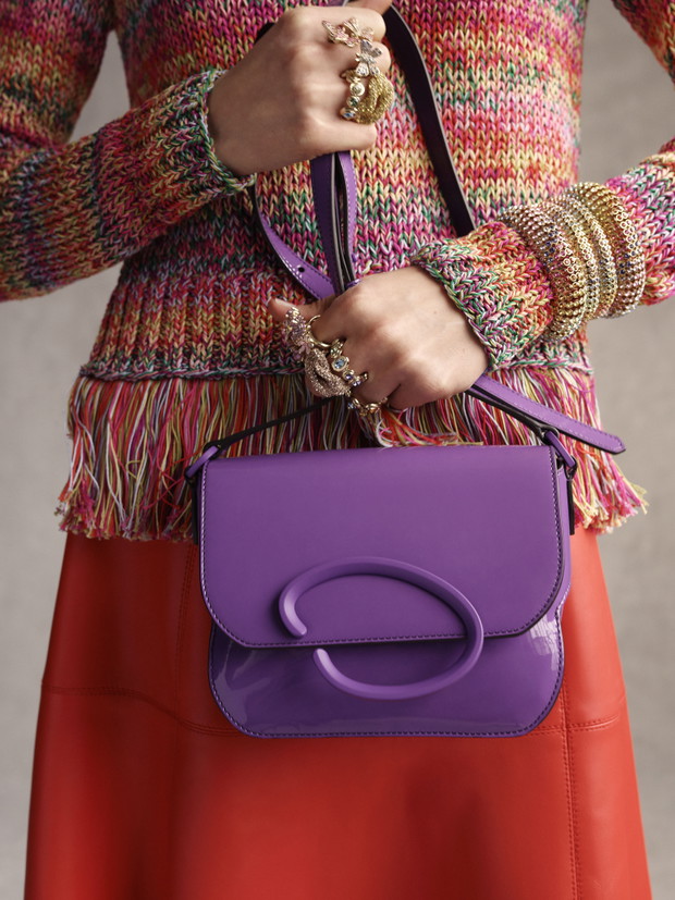 Kolekcja Oscar de la Renta Pre-Fall 2023 zachwyca. To najpiękniejsze sukienki, jakie zobaczycie dziś w internecie