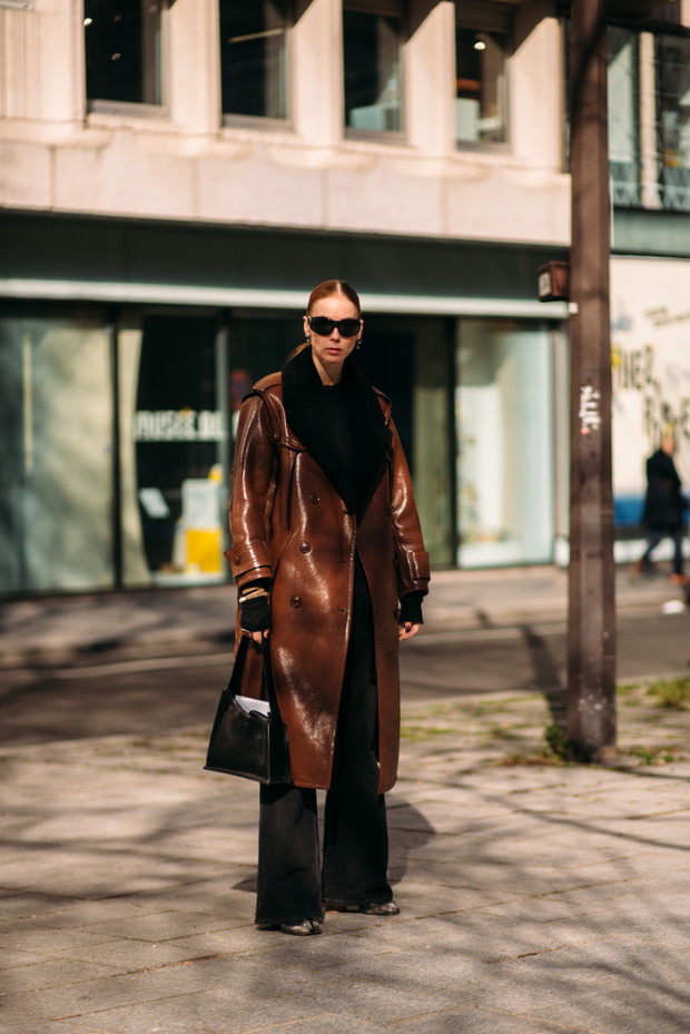 Street fashion po francusku. To najlepsze stylizacje paryżanek (oraz redaktorek mody i blogerek) z tygodnia mody w Paryżu jesień-zima 2023/2024