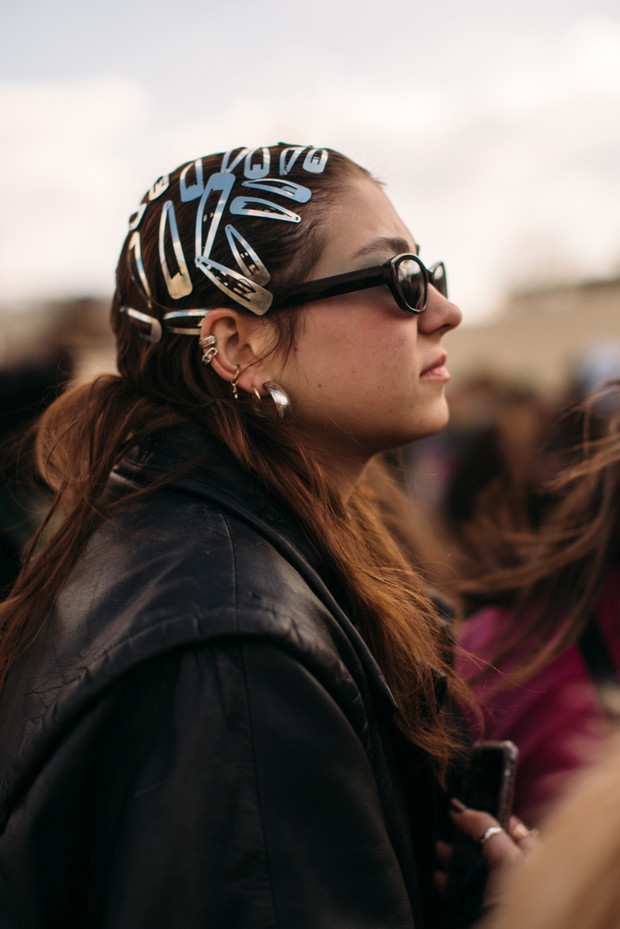 Street fashion po francusku. To najlepsze stylizacje paryżanek (oraz redaktorek mody i blogerek) z tygodnia mody w Paryżu jesień-zima 2023/2024