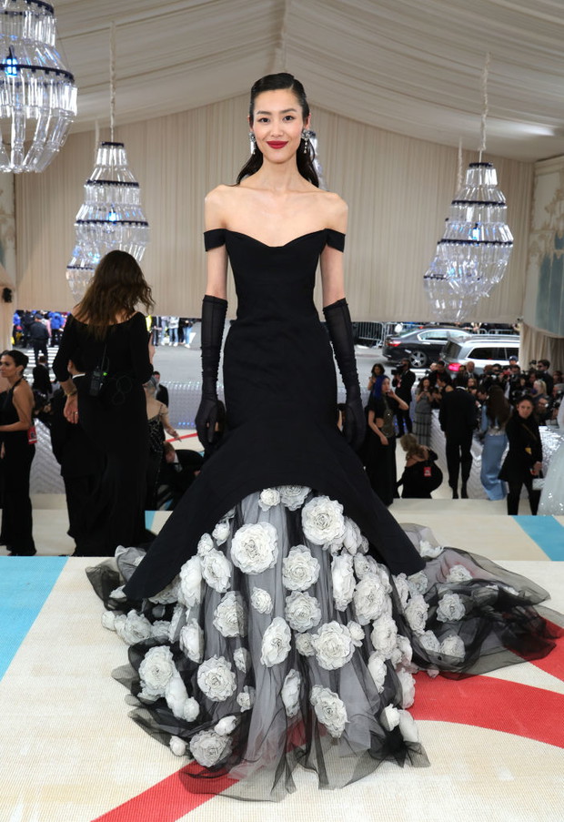 Met Gala 2023: Liu Wen w sukni Tory Burch