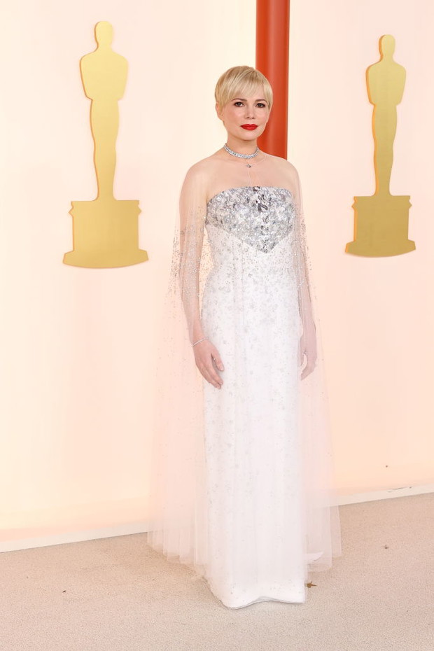 Oscary 2023: Michelle Williams w sukni Chanel