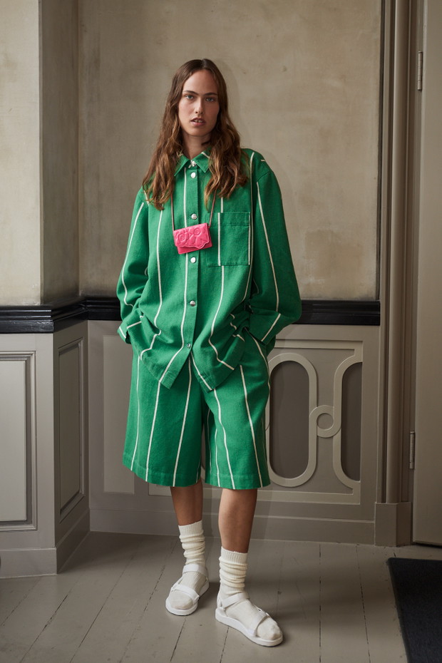 Backstage pokazu Marimekko wiosna-lato 2024