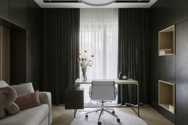 Duży apartament na warszawskim Mokotowie, projekt: MIKOŁAJSKAstudio