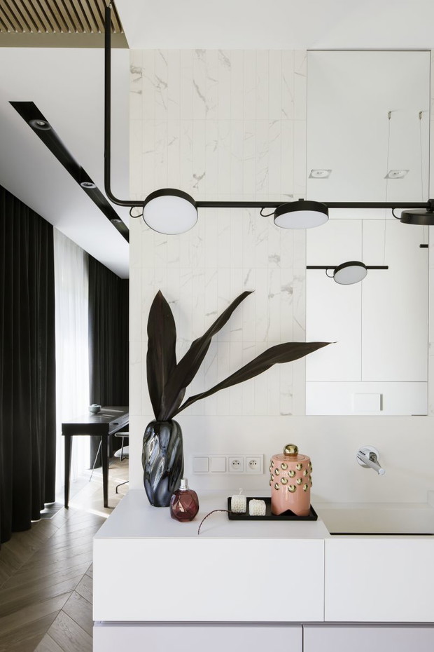 Duży apartament na warszawskim Mokotowie, projekt: MIKOŁAJSKAstudio