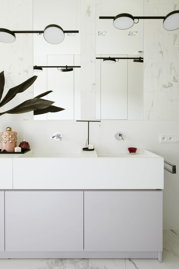 Duży apartament na warszawskim Mokotowie, projekt: MIKOŁAJSKAstudio