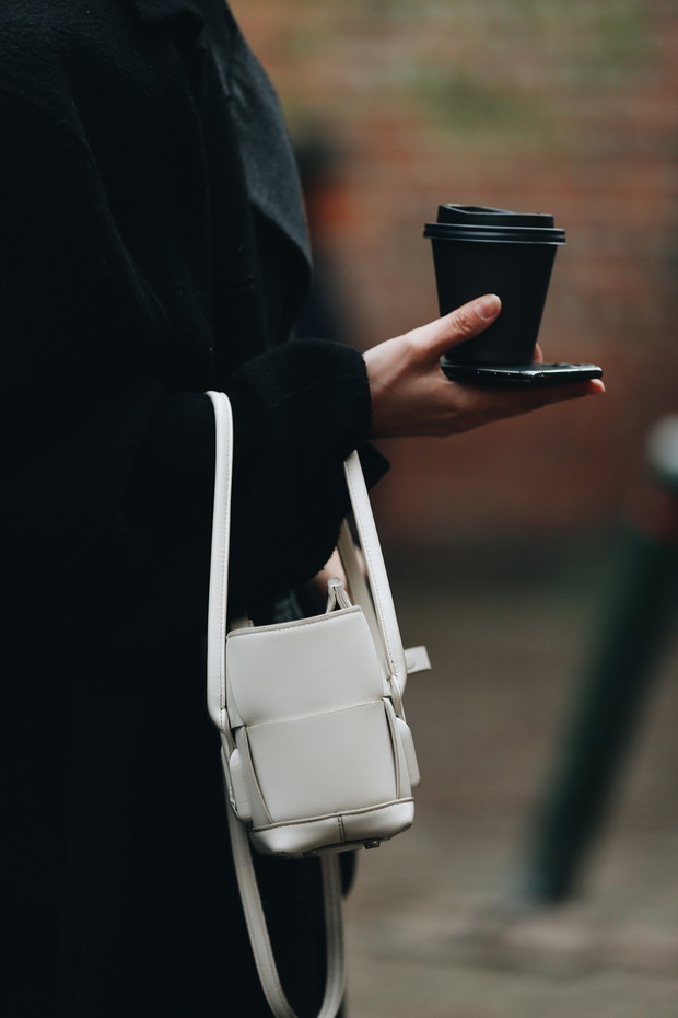 Stylizacje z Copenhagen Fashion Week jesień-zima 2022/2023