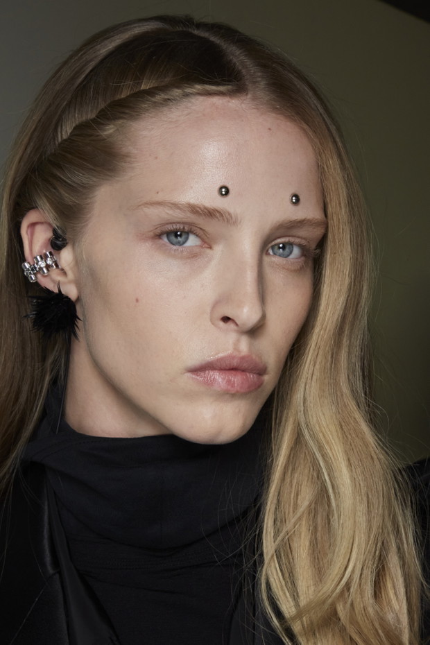 Givenchy jesień-zima 2022/2023 backstage