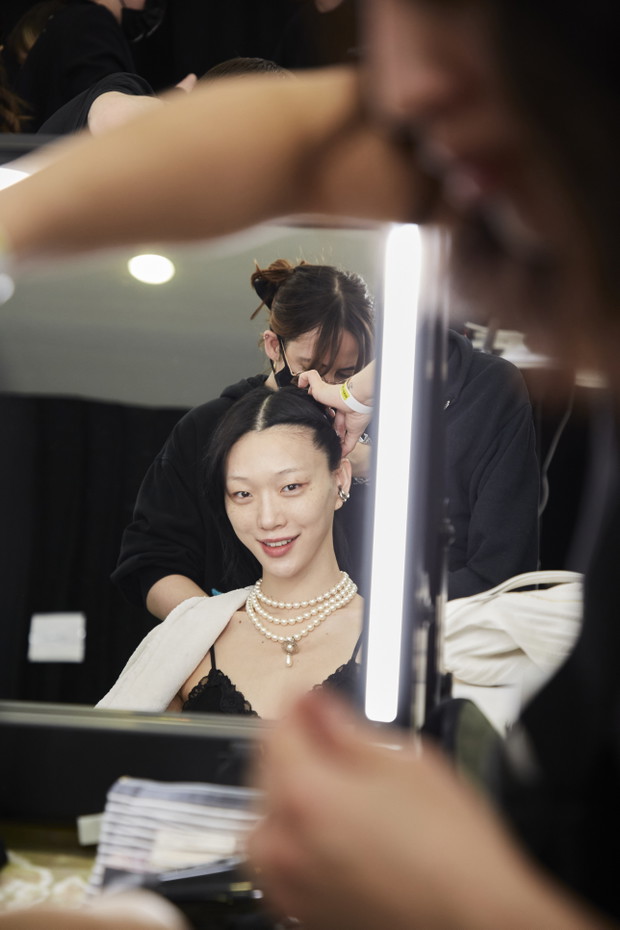 Givenchy jesień-zima 2022/2023 backstage