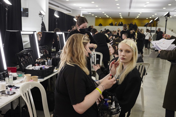 Givenchy jesień-zima 2022/2023 backstage