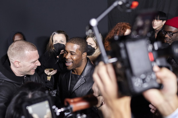 Givenchy jesień-zima 2022/2023 backstage