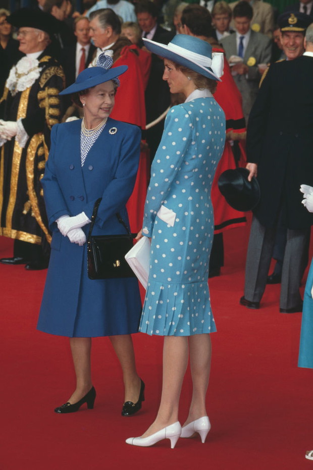 Królowa Elżbieta i księżna Diana, 1986 rok.