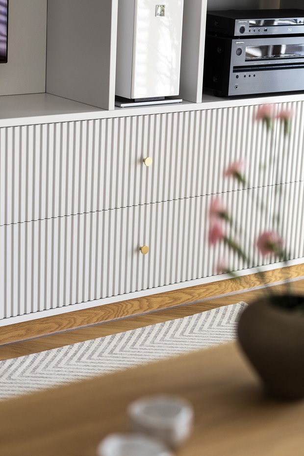 Mieszkanie dla rodziny, projekt: Dominika Wojciechowska z Nidus Interiors