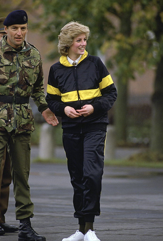 Księżna Diana - stylizacje. Moda z lat 80.