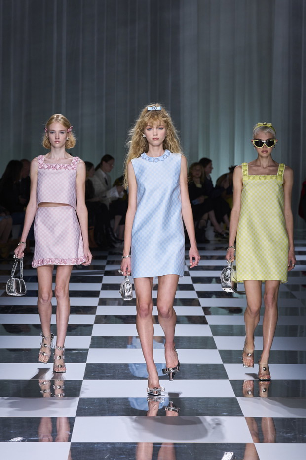 Versace wiosna-lato 2024