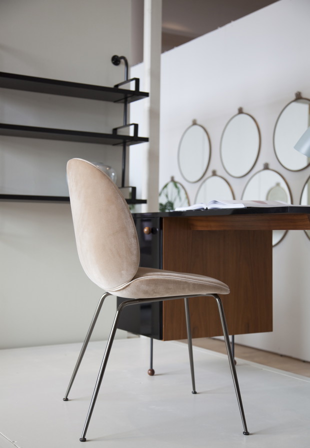 Kopenhaski showroom GUBI w letniej odsłonie