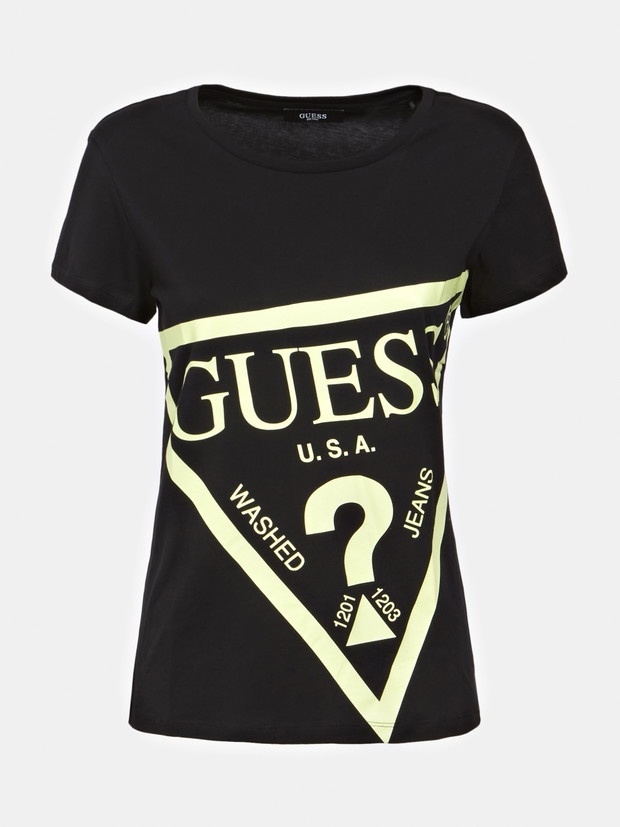 GUESS Activewear SS21: athleisure w pełnym słońcu