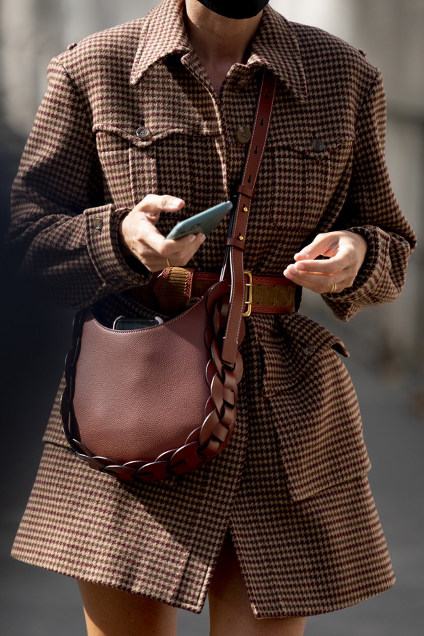 Najlepsze stylizacje z paryskiego tygodnia mody: street fashion