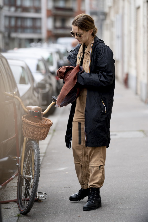 Najlepsze stylizacje z paryskiego tygodnia mody: street fashion