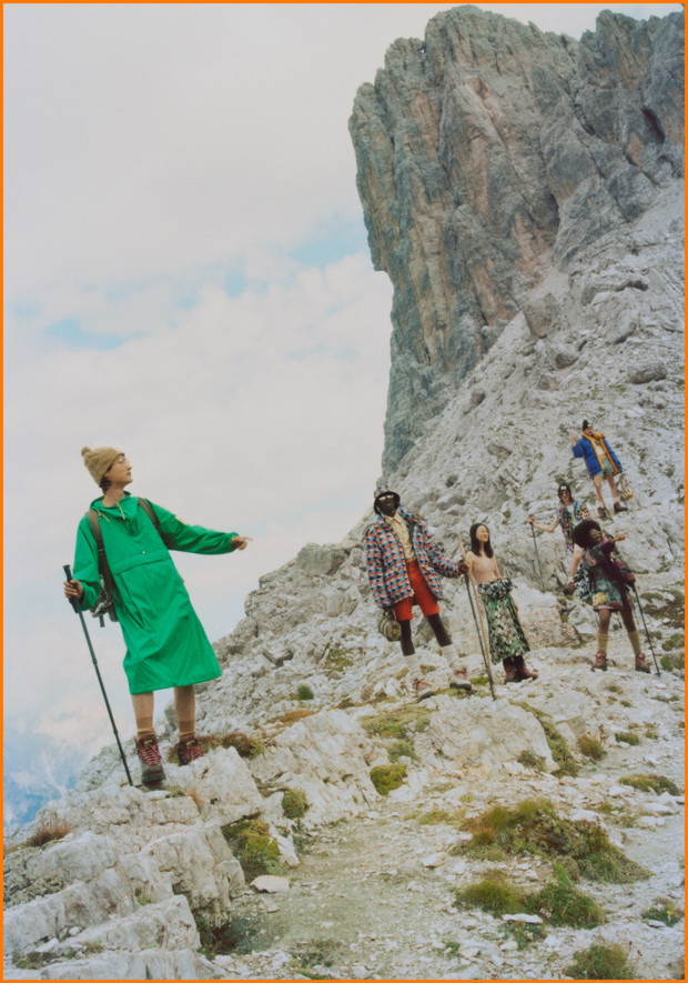 The North Face x Gucci prezentują spektakularne efekty swojej współpracy. Kampania w klimacie lat 70. powstawała w samym sercu Alp