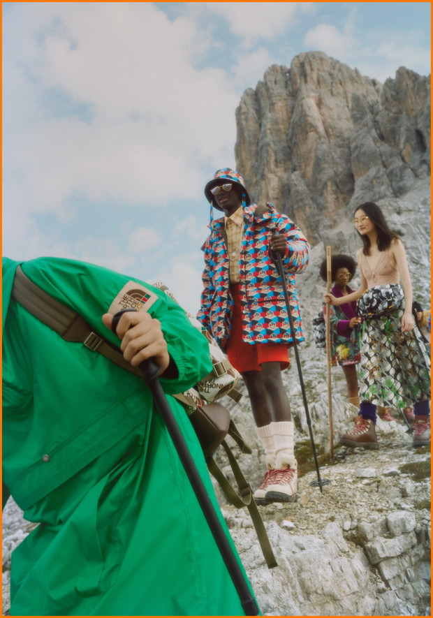 The North Face x Gucci prezentują spektakularne efekty swojej współpracy. Kampania w klimacie lat 70. powstawała w samym sercu Alp