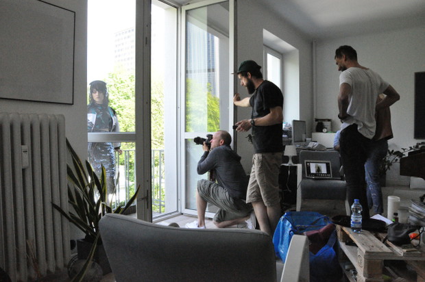 Backstage z sesji ze zwycięską kolekcją programu Project Runway