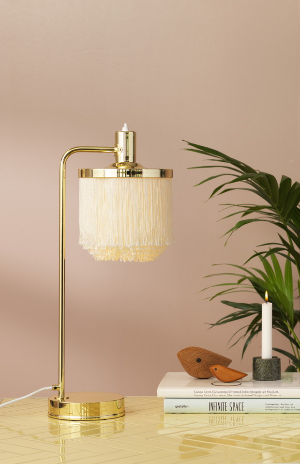 Kultowa lampa z frędzlami wraca!