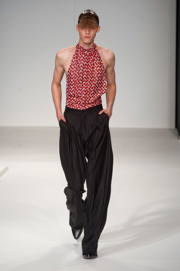 Przegląd męskich kolekcji: Londyn (Burberry, Topman...)