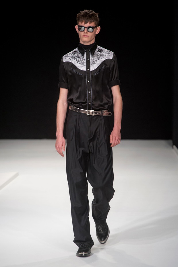 Przegląd męskich kolekcji: Londyn (Burberry, Topman...)