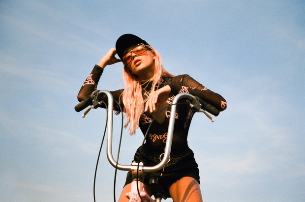 Kolekcja Barbie x Missguided
