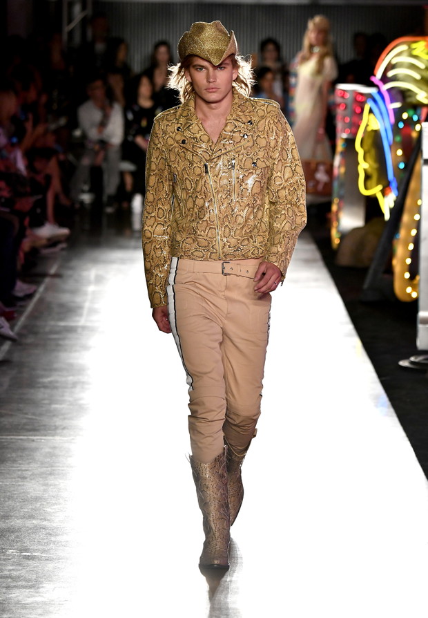 Moschino Cruise 2018