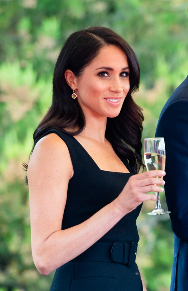 Księżna Meghan na przyjęciu zorganizowanym w siedzibie brytyjskiego ambasadora w Dublinie, 10.07.2018.