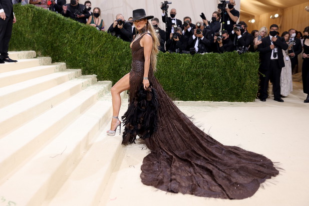 Stylizacje Met Gala 2021: suknie gwiazd