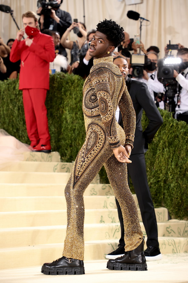 Stylizacje Met Gala 2021: suknie gwiazd