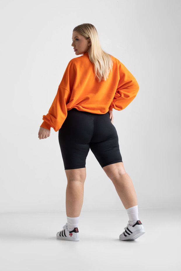Chiara Wear na wiosnę 2022: Orange is the new black