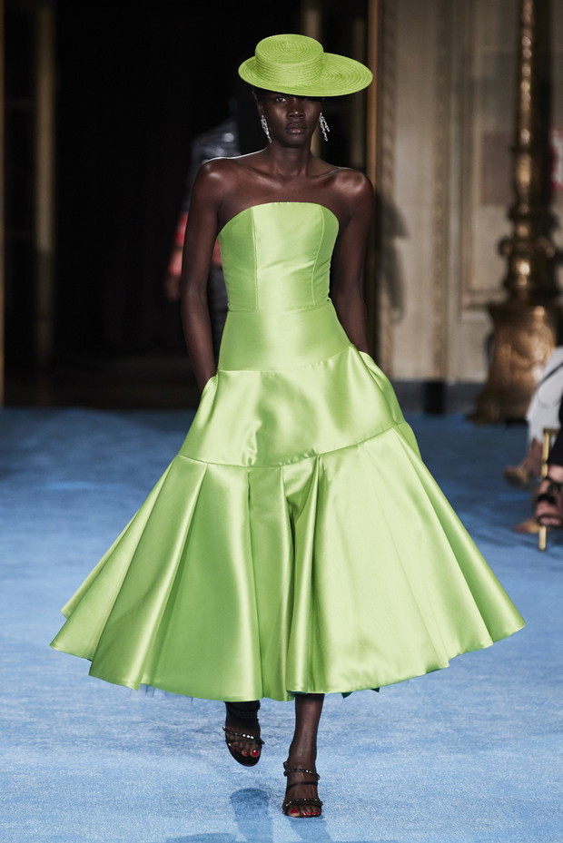 Christian Siriano wiosna-lato 2022