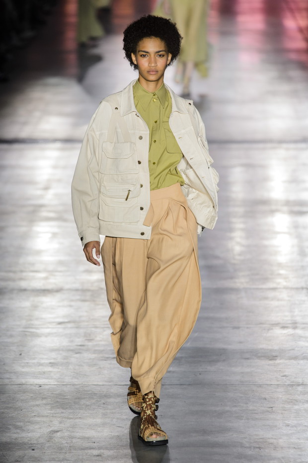 Pokaz Alberta Ferretti SS19
