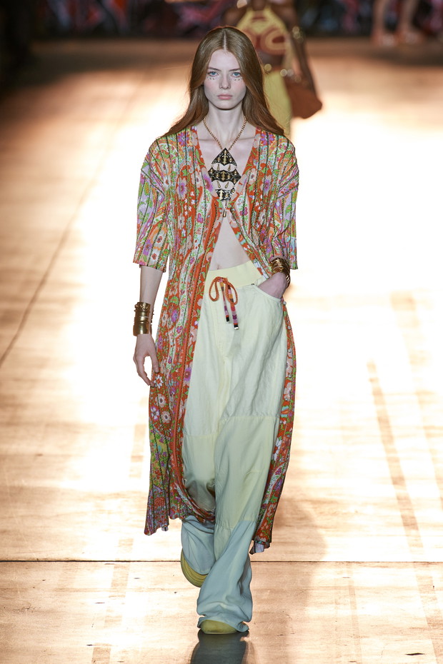 Etro wiosna-lato 2022