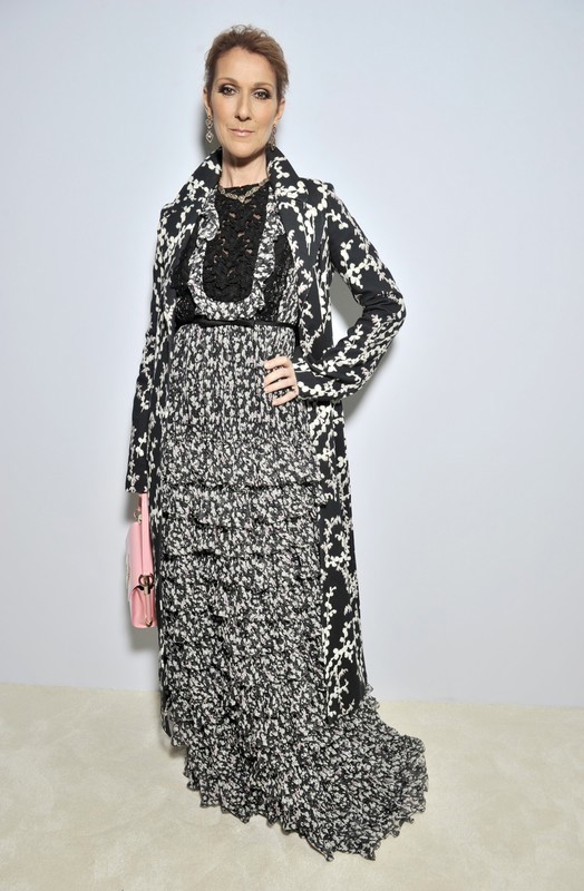Gwiazdy na pokazach haute couture jesień-zima 2016/2017, Celine Dion przed pokazem Giambattista Valli, fot. East News