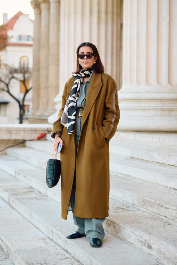 Oto najlepsze stylizacje z ulic Budapesztu. Tak noszą się styliści, influencerzy i dziennikarze na najważniejszym tygodniu mody w Europie Centralnej
