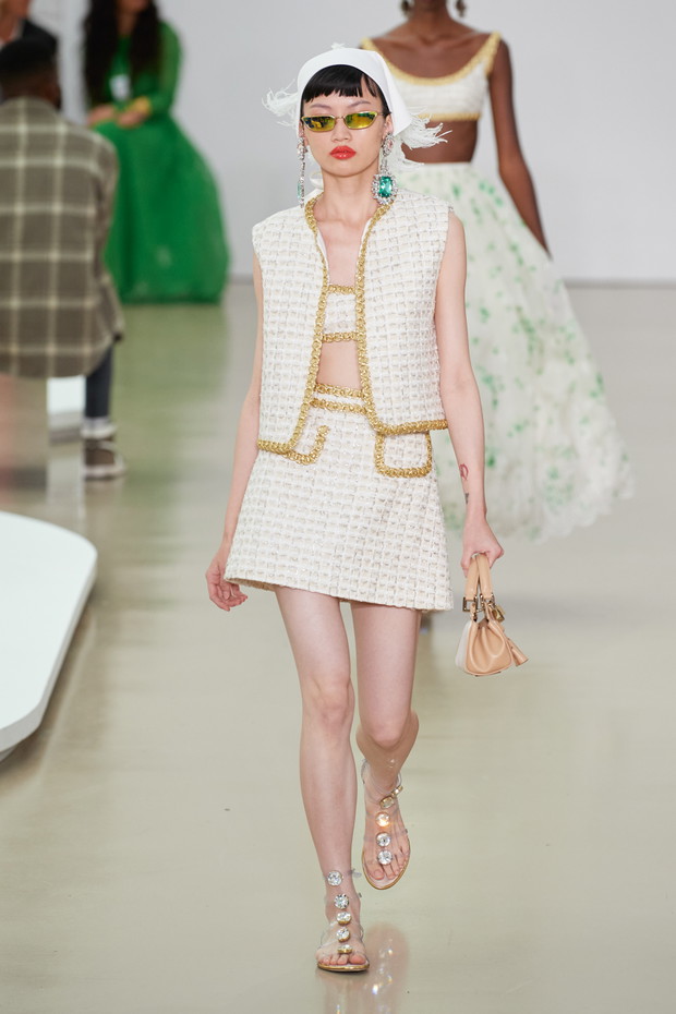 Giambattista Valli wiosna-lato 2022